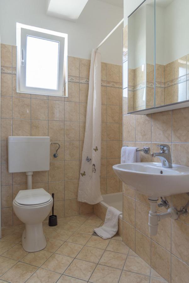 Rasin Apartments Pakostane Luaran gambar